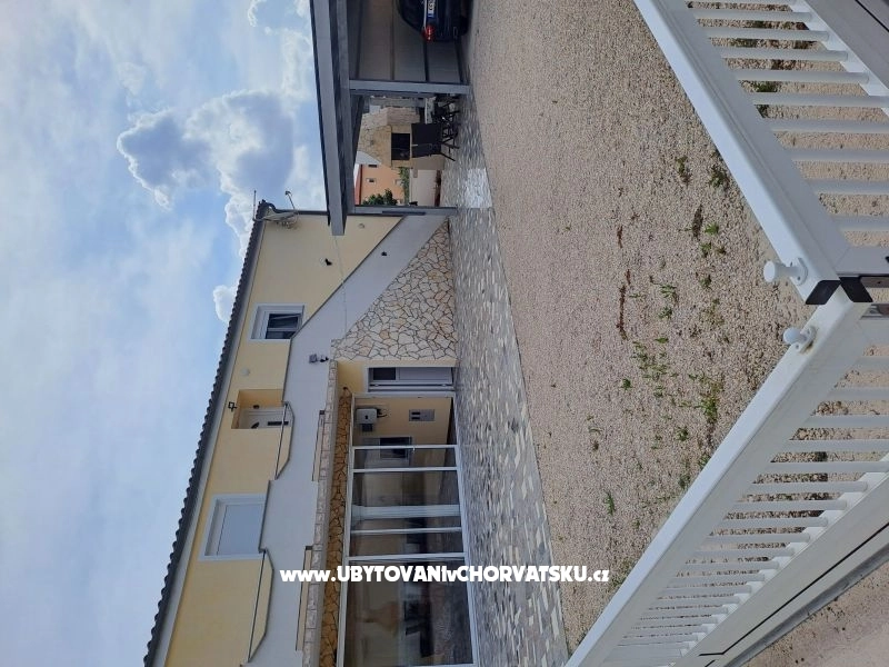 Apartmani Topalovic - ostrov Vir