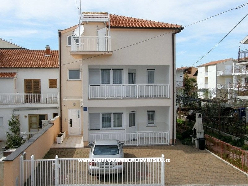 Apartmani Dugonjić - Vodice