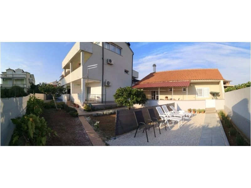 Apartmani Zdenka - Vodice