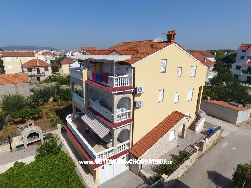 Apartmani Zeko - Vodice