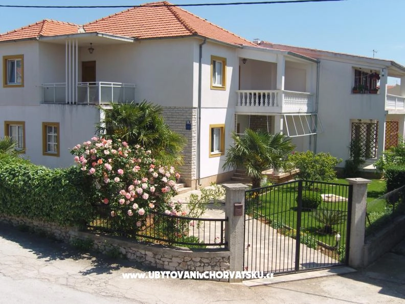 Apartments FIO - Vodice