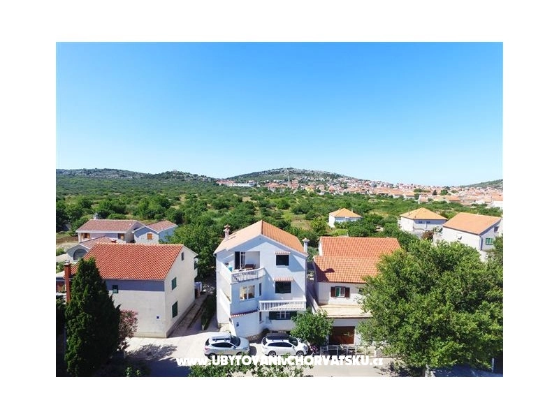 Apartmani Ježina - Betina