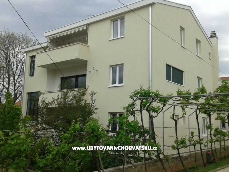 Apartmani Jurov - Biograd