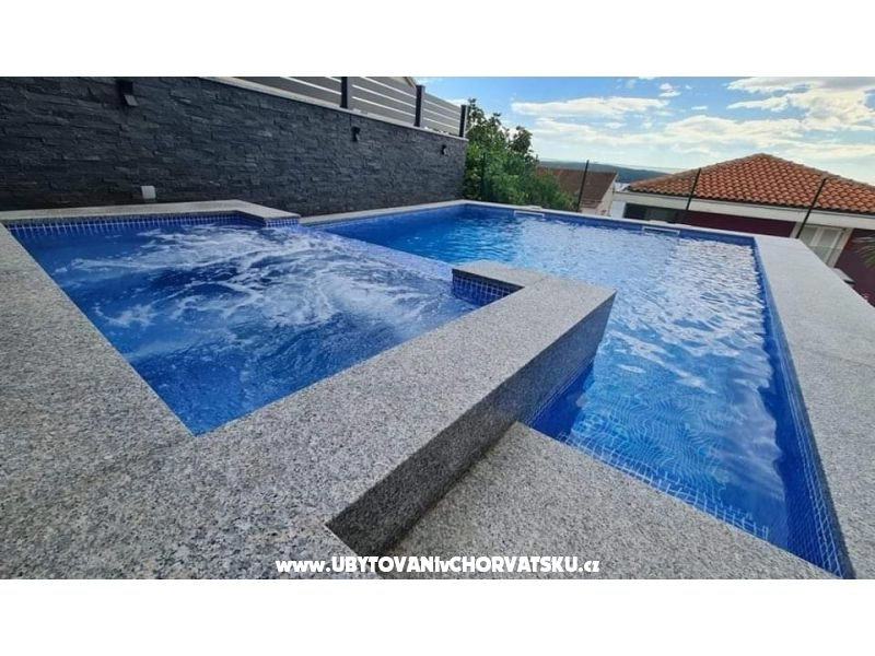 Delux apartment, heated pool - Crikvenica