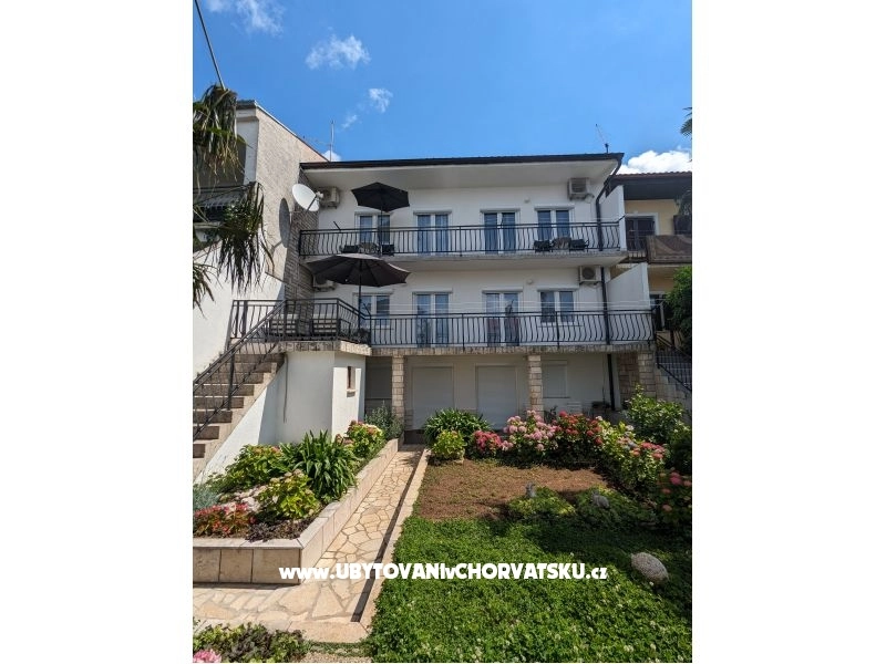 Apartments, Rooms - Crikvenica - Crikvenica