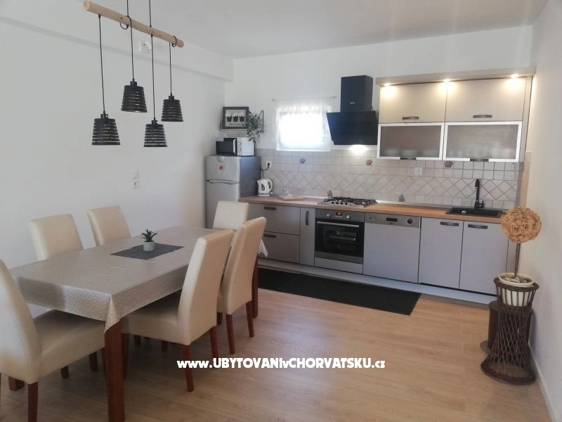 Apartmani  MATEJ - Sv. Filip i Jakov